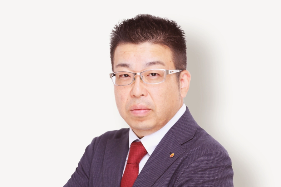 取締役 第３営業部長 コンサルティング部長兼建築事業部長 萬代 茂明