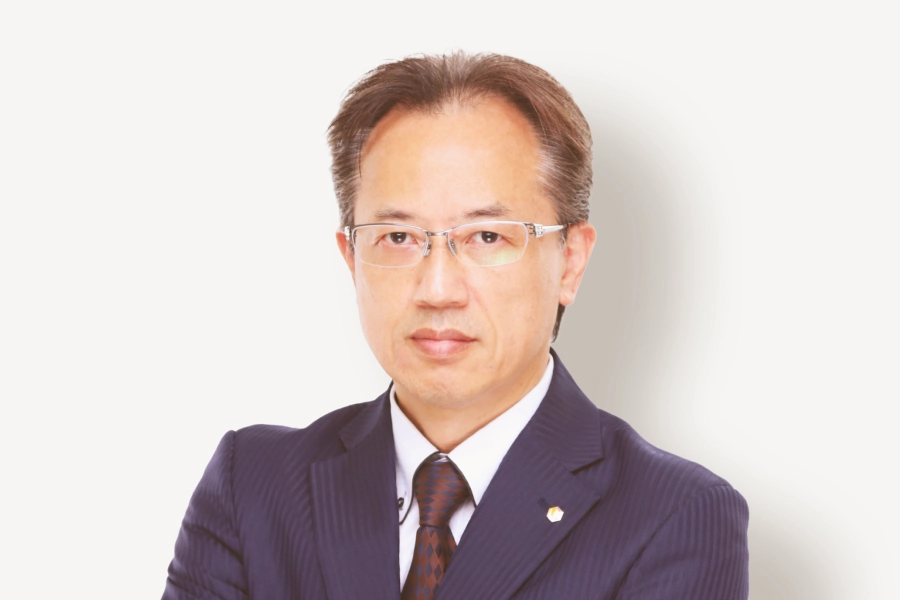 取締役執行役員 人事部長兼データ戦略部長 伊藤 康史
